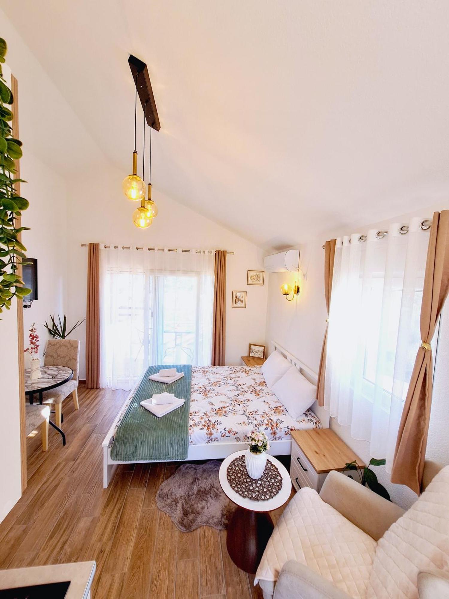 Sunny Side Apartments Rijeka Crnojevića Εξωτερικό φωτογραφία