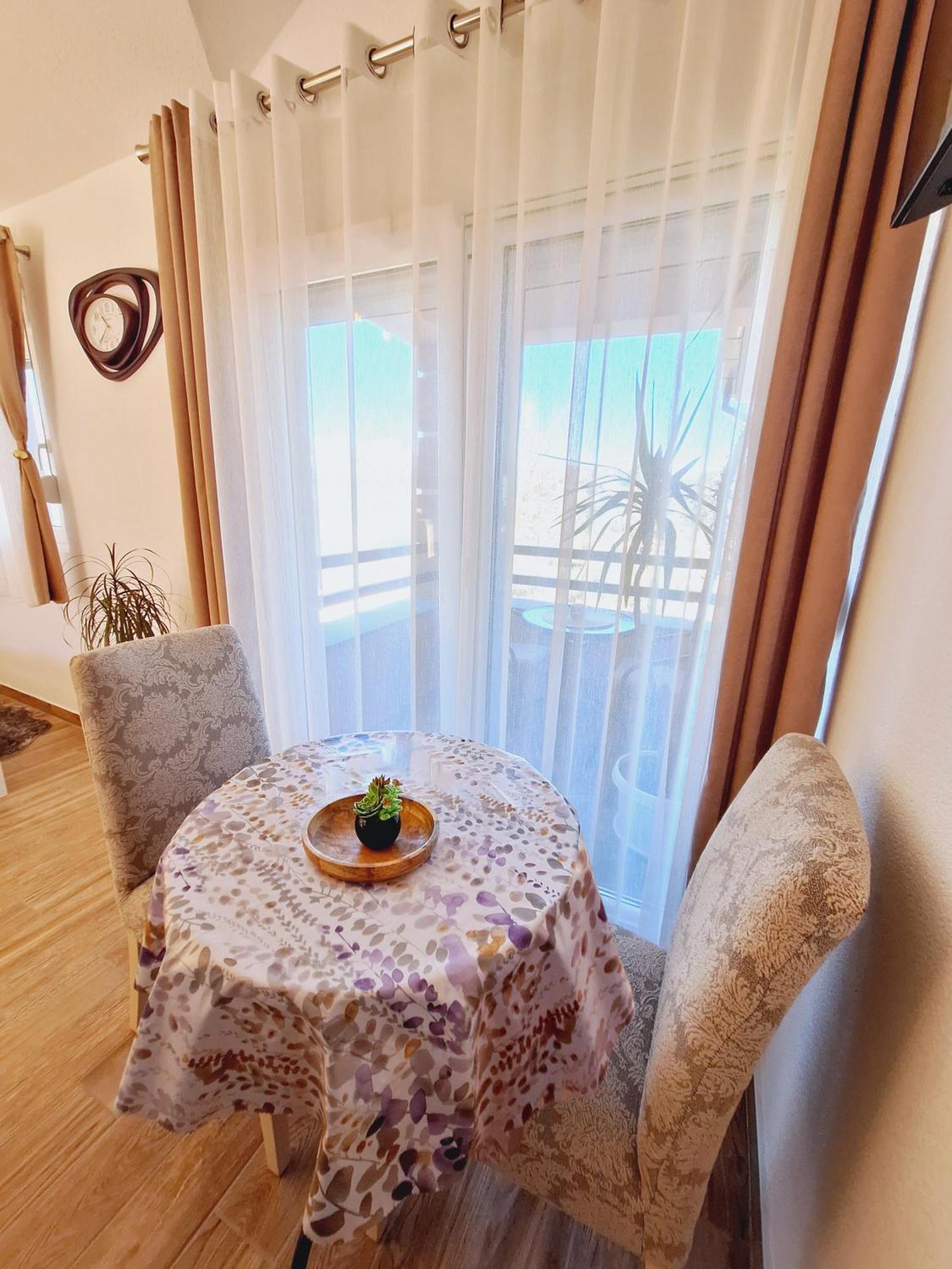 Sunny Side Apartments Rijeka Crnojevića Εξωτερικό φωτογραφία